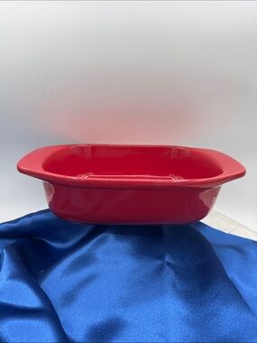Red Chantal 1 3/4 Quart Baking Dish